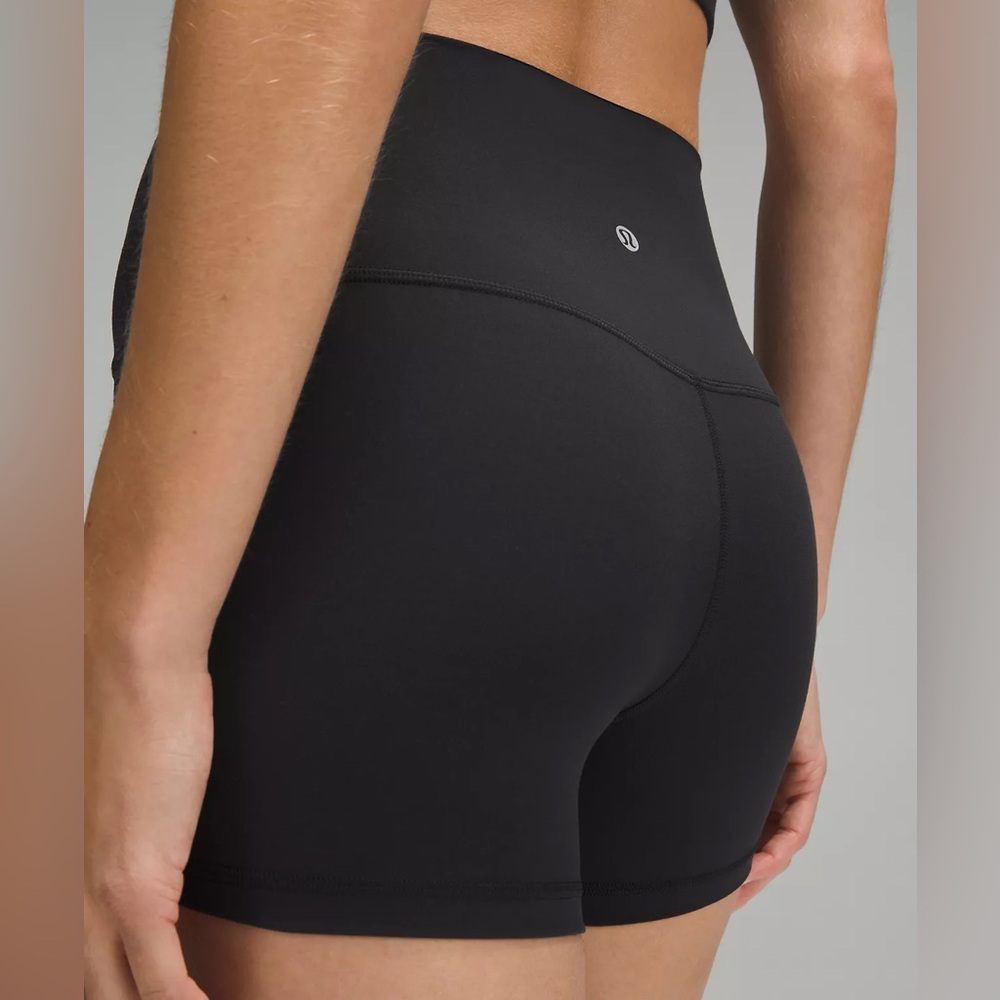 Lululemon Shorts Sz 6
